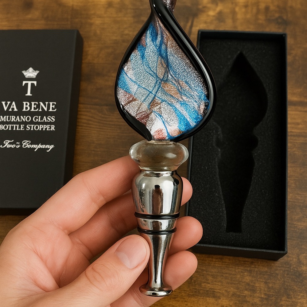 Va Bene Murano Glass Bottle Stopper by Two’s Company – New in Box